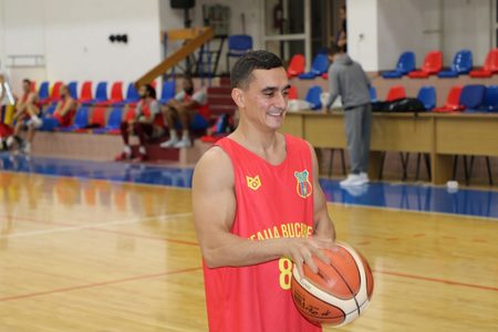 Marian Drăgulescu va da lovitura de începere la meciul de baschet Steaua – Dinamo