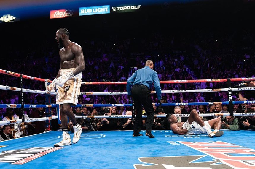 Deontay Wilder l-a învins prin KO pe Ortiz şi şi-a păstrat centura WBC la categoria grea