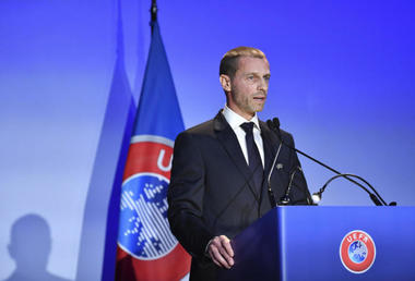 Prima reuniune a conducătorilor de federaţii fotbalistice europene în România