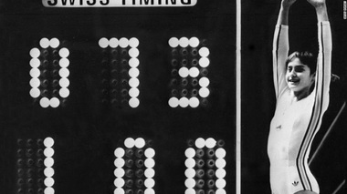 Nadia Comăneci reeditează începutul exerciţiului său la sol de la JO din 1976 – VIDEO