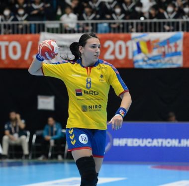 Naţionala de handbal feminin a României, victorie eroică în faţa Ungariei, şi calificare în grupele principale la CM