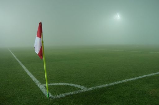 Meciul Sepsi - Academica Clinceni a început, dar a fost întrerupt după circa 15 minute din cauza vizibilităţii reduse