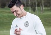 China îl invită pe Mesut Özil (Arsenal) să meargă la Xinjiang