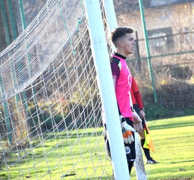 Patru juniori formaţi de Universitatea Cluj au semnat contracte de jucători profesionişti cu clubul din Liga a II-a