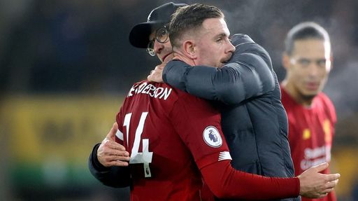 Liverpool la al 40-lea meci consecutiv fără înfrângere în Premier League: scor 2-1 cu Wolverhampton