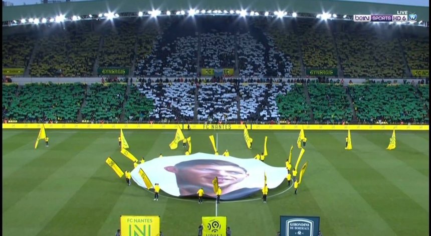 Omagiu emoţionant adus lui Emiliano Sala la meciul Nantes – Bordeaux - VIDEO
