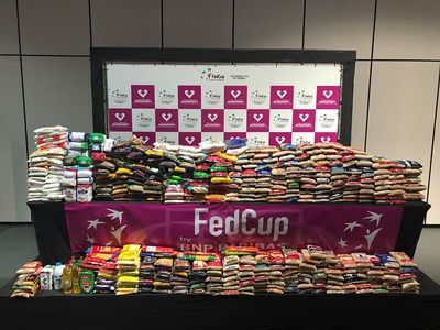 FedCup: La întâlnirea Brazilia - Germania fanii au fost rugaţi să aducă un kilogram de alimente în schimbul intrării libere