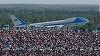 Donald Trump, sosire spectaculoasă la circuit pentru Daytona 500 şi tur cu limuzina urmat de maşinile de cursă - VIDEO