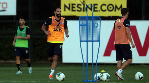 Adil Rami s-a despărţit de Fenerbahce