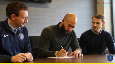 Tim Howard, care s-a retras anul trecut, revine pe teren: el a semnat cu Memphis 901 FC, club la care este şi acţionar