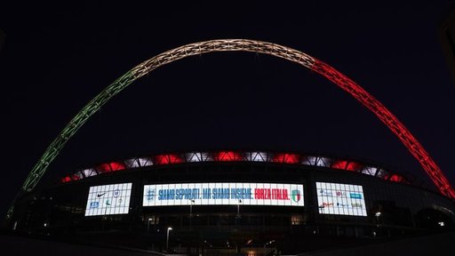 Arena Wembley, luminată în culorile drapelului italian în ziua în care ar fi trebuit să aibă loc un amical Anglia - Italia