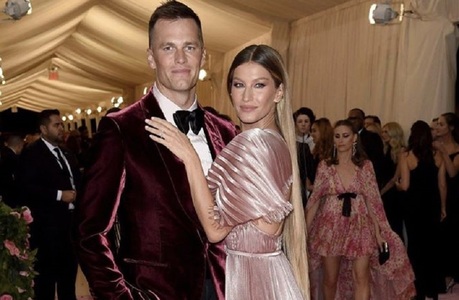 Tom Brady şi Gisele Bundchen au făcut o donaţie prin care se vor asigura 750.000 de mese pentru cei din Tampa care au nevoie de hrană