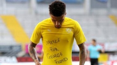 Fotbaliştii din Bundesliga care au transmis mesaje după decesul lui George Floyd riscă să fie sancţionaţi