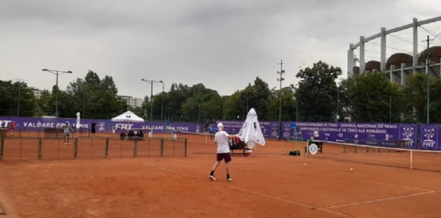 Meciuri de pregătire pentru jucători din loturile naţionale, la Centrul Naţional de Tenis al federaţiei