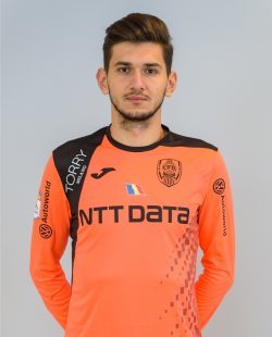 Portarul Ionuţ Rus de la CFR Cluj, între cei 100 de jucători nominalizaţi pentru titlul de Golden Boy