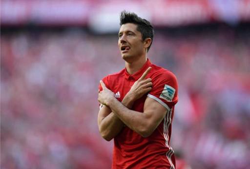 Lewandowski: Nu a fost un sezon uşor. Sper că vom putea sărbători curând cu fanii pe stadion