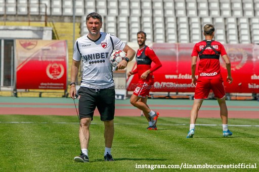 Mihalcea: Ne-am făcut de râs. Dacă nu reuşeşti să joci de plăcere şi să-ţi dai seama că eşti la Dinamo, trăieşti astfel de umilinţe