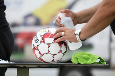 Universitatea Craiova anunţă că un membru al stafului tehnic a fost testat pozitiv cu Covid-19
