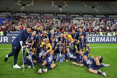 Mbappe s-a accidentat la finala Cupei Franţei. El a participat în cârje la ceremonia de premiere