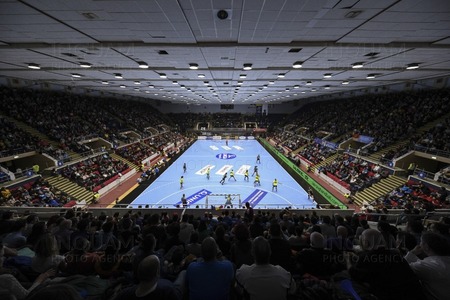 Sala Polivalentă din Bucureşti, nominalizată într-un sondaj EHF pentru stabilirea "Templului handbalului"