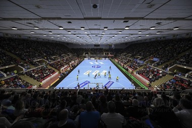 Sala Polivalentă din Bucureşti, nominalizată într-un sondaj EHF pentru stabilirea "Templului handbalului"