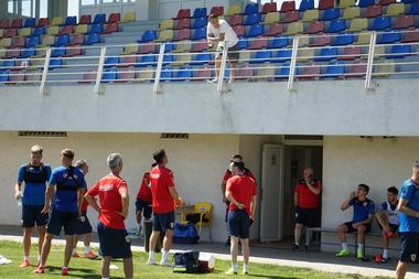 Selecţionerul primei reprezentative, Mirel Rădoi, a asistat la antrenamentul lotului U21