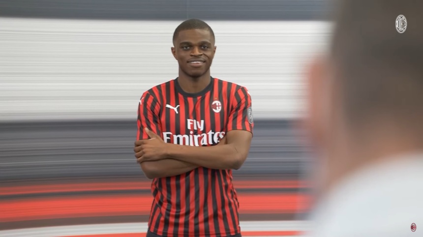 AC Milan l-a transferat pe fundaşul Pierre Kalulu