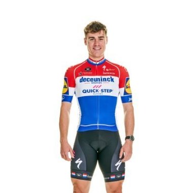 Ciclistul Fabio Jakobsen în stare gravă, dar stabilă, după ce a fost operat timp de cinci ore