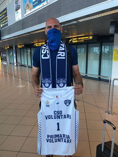 Baschetbalistul Vlad Moldoveanu a revenit în România şi va juca la CSO Voluntari
