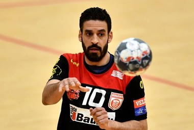 Dinamo Bucureşti anunţă despărţirea de conducătorul de joc tunisian Kamel Alouini