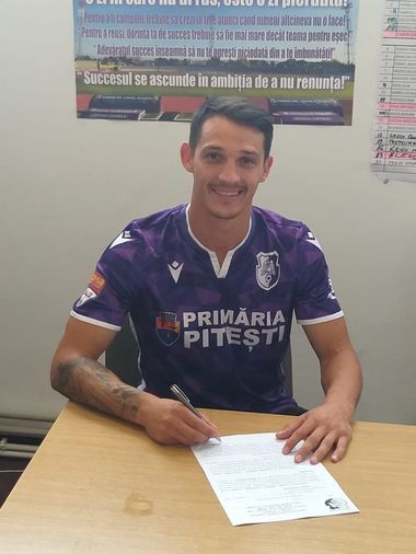 FC Argeş i-a transferat pe fundaşul Gabi Matei, mijlocaşul Gabriel Deac şi portarul Alexandru Greab