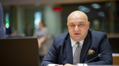 Ministrul bulgar al Tineretului şi Sportului a fost testat pozitiv cu coronavirus