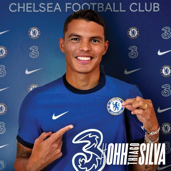Fostul căpitan al echipei PSG Thiago Silva a semnat un contract pe un an cu Chelsea Londra