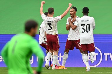 Arsenal a învins Liverpool la loviturile de departajare, scor 5-4, şi a câştigat Supercupa Angliei