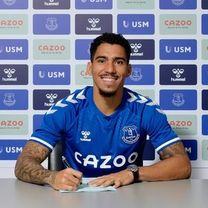 Brazilianul Allan, transferat de Napoli la Everton