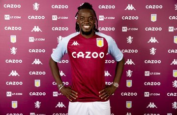 Bertrand Traoré, transferat de la Olympique Lyon la Aston Villa