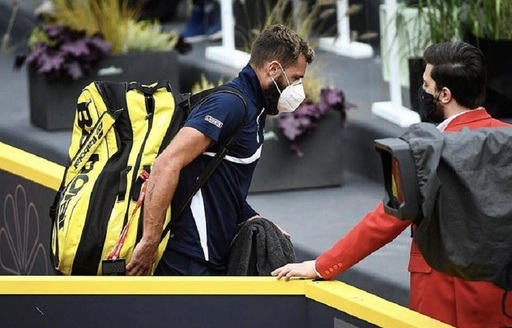 Paire a jucat la Hamburg deşi a fost testat pozitiv din nou. El a abandonat în primul tur