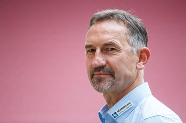 FSV Mainz l-a demis pe antrenorul Achim Beierlorzer
