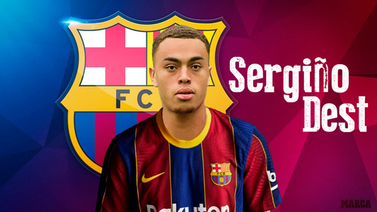 Sergino Dest a semnat cu FC Barcelona