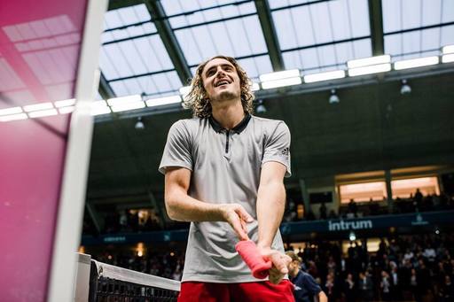 Tsitsipas l-a învins pe Rublev şi este în semifinale la Roland Garros