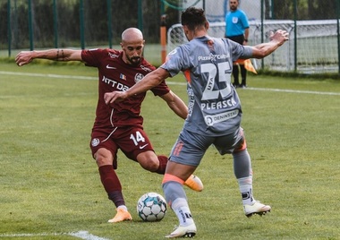 CFR Cluj a învins UTA Arad, scor 2-0, într-un meci amical