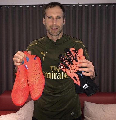 Fostul portar Petr Cech, retras din activitate în urmă cu un an, trecut pe lista de 25 de jucători a echipei Chelsea