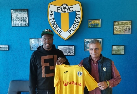 Atacantul francez Steve Leo Beleck, fost la CFR Cluj, a semnat cu FC Petrolul