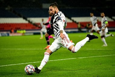 Alex Telles (Manchester United), testat pozitiv cu noul coronavirus