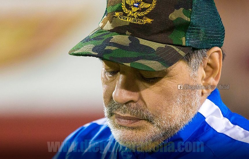 Dan Petrescu, despre moartea lui Maradona: Am plâns cinci minute