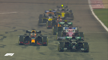 Cursa de F1 din Bahrain s-a reluat / După reluare, monopostul lui Stroll s-a răsturnat. Canadianul a scăpat nevătămat