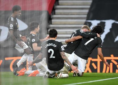 Manchester United a învins în deplasare Southampton, scor 3-2, revenind de la 0-2