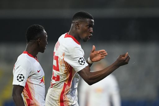 Liga Campionilor: Leipzig a învins în deplasare Istanbul Başakşehir, scor 4-3, după ce a condus cu 3-1 şi turcii au egalat 3-3. Ultimul gol, marcat în minutul 90+2