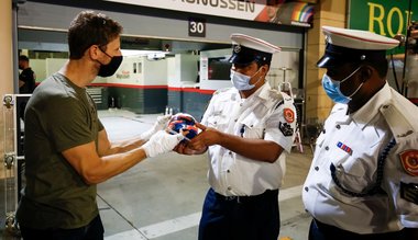 Romain Grosjean a revenit în paddock la Sakhir - VIDEO