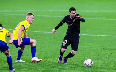 Eşec pentru FC Barcelona în LaLiga: scor 1-2 cu Cadiz / Golul catalanilor, de fapt un autogol